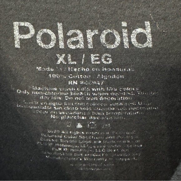 Polaroid XL Black Retro Land Camera Graphic Tee T-Shirt - Picture 3 of 4